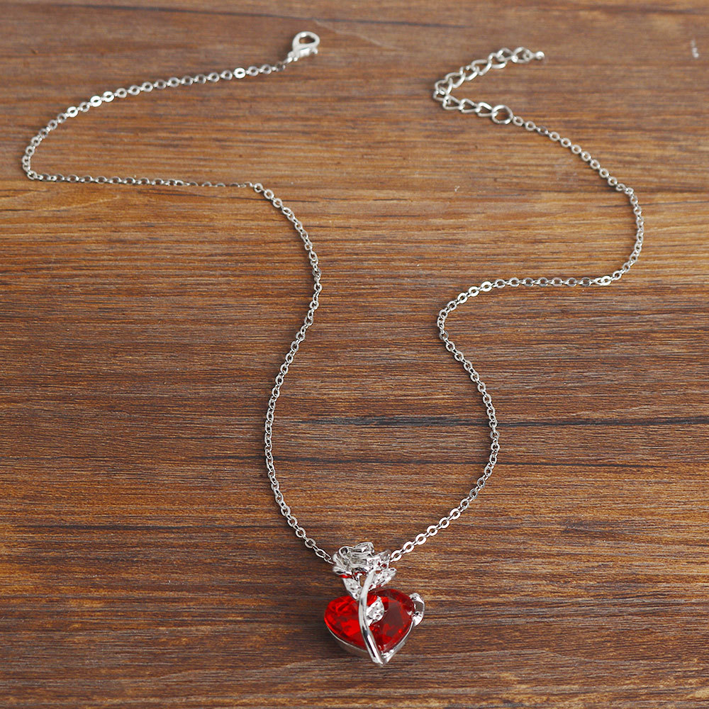 Dark Red Crystal Rose Flower P - Crystal Choker Necklace recension och pris