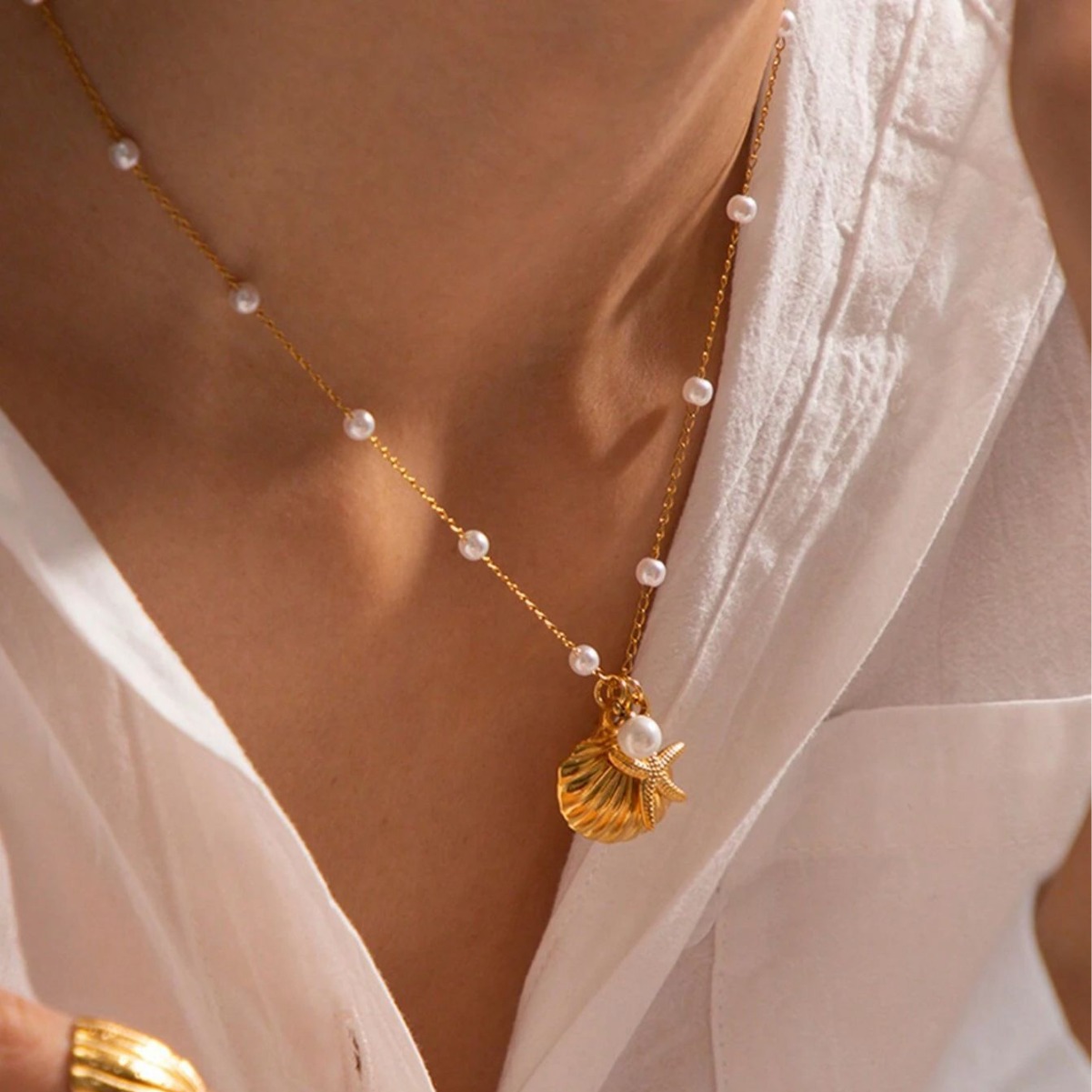 Boho Gold Color Shell Imitatio - Crystal Choker Necklace recension och pris